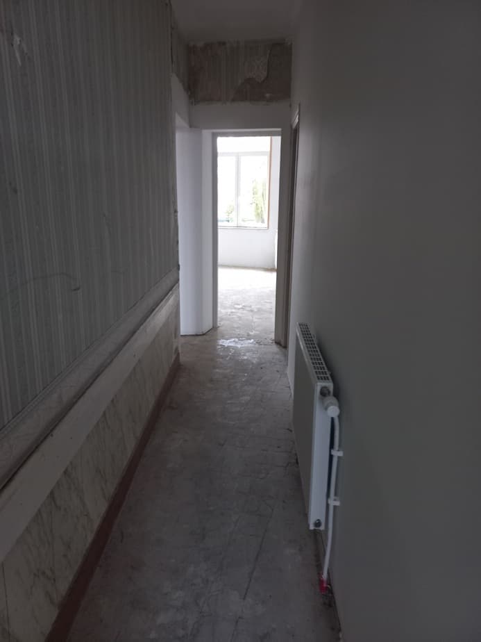 Maison de type HLM spacieuse à rénover