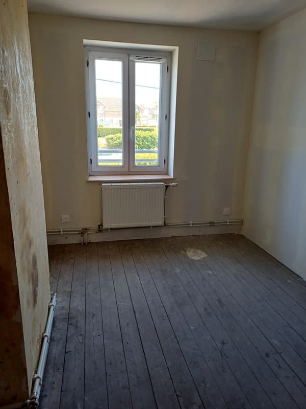 Maison de type HLM à rénover