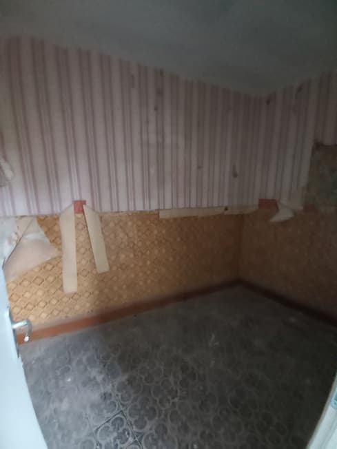 Maison de type HLM spacieuse à rénover