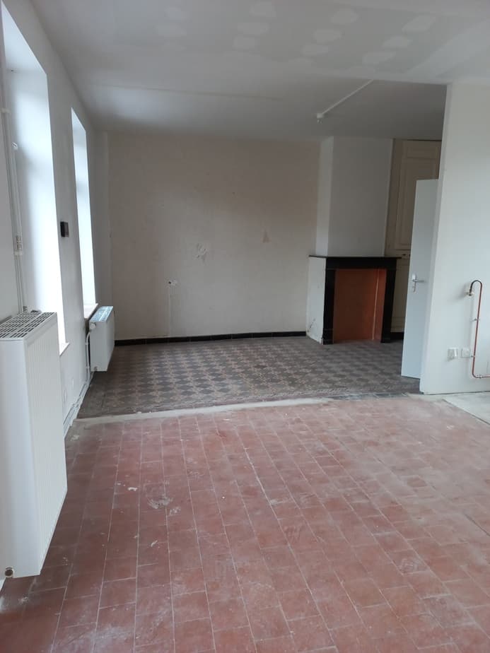 Maison de type HLM à rénover