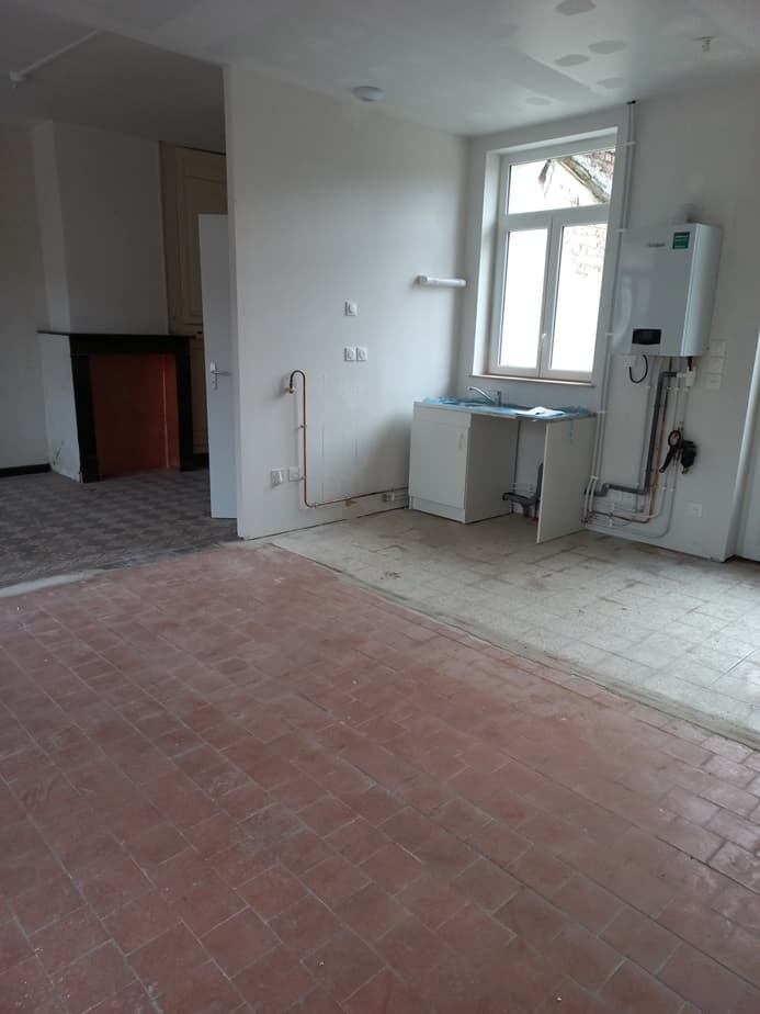 Maison de type HLM à rénover