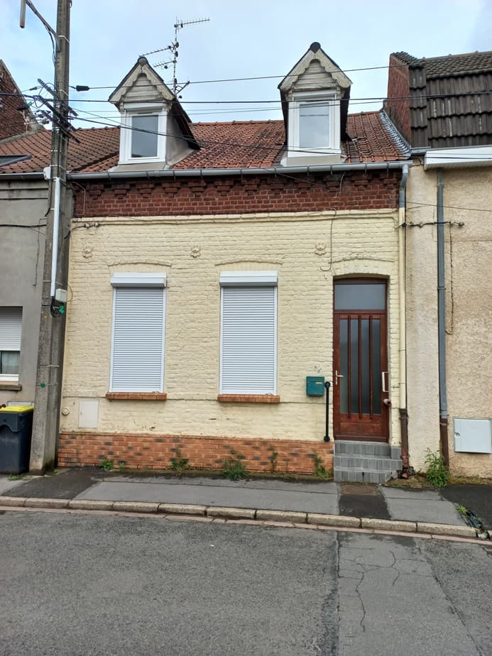 Maison ancienne type HLM à rénover