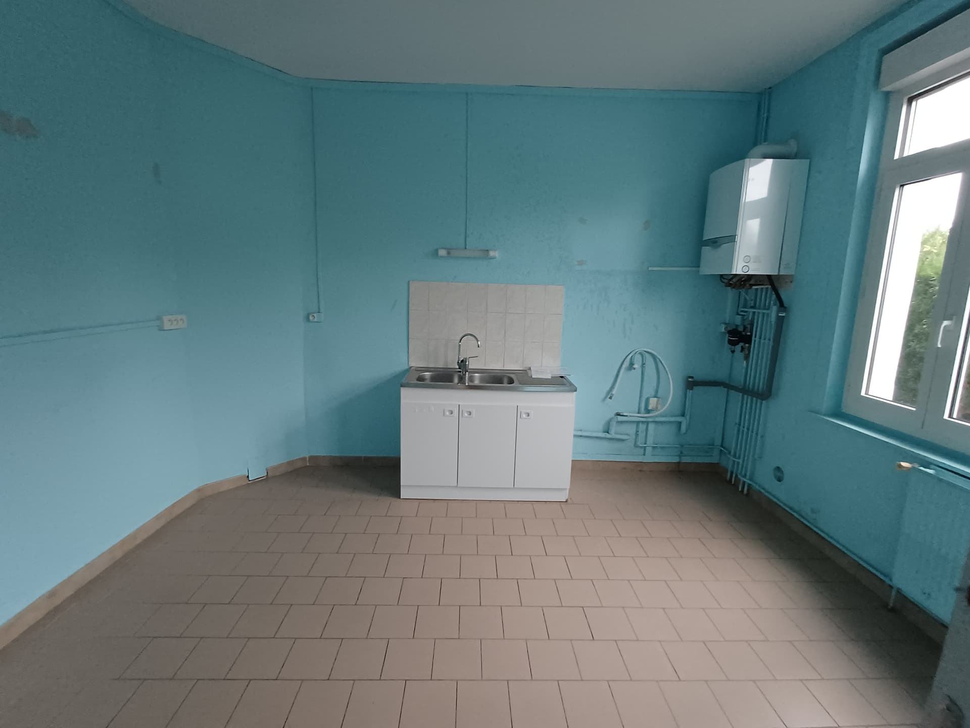 Maison de type HLM à rénover