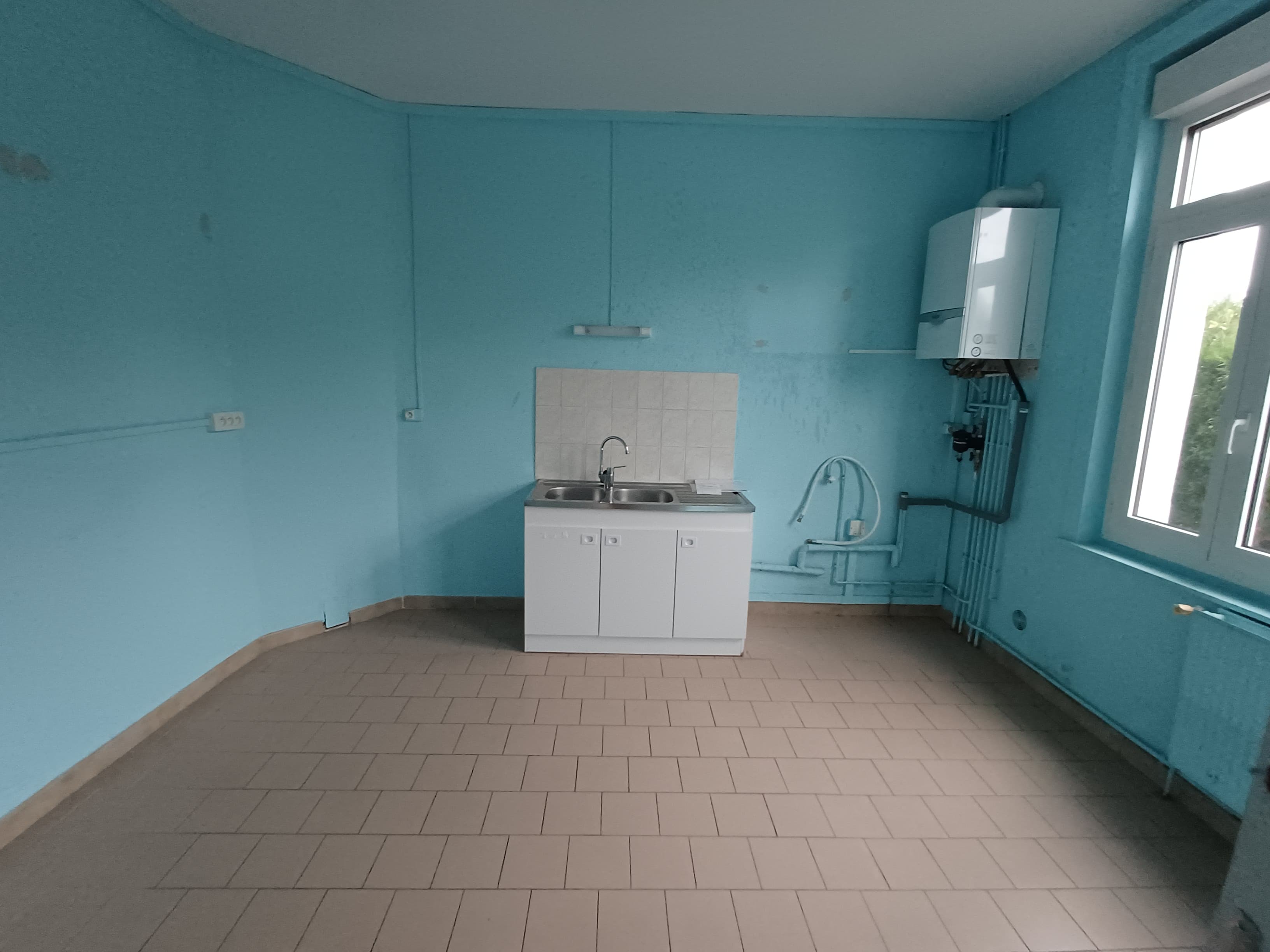 Maison de type HLM à rénover