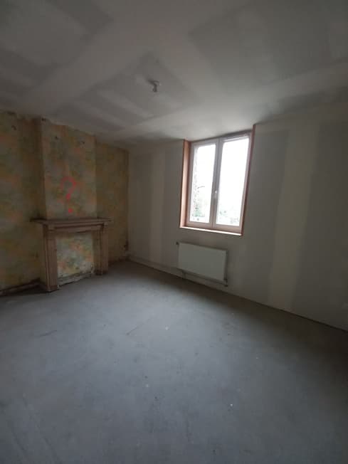 Maison de type HLM à rénover