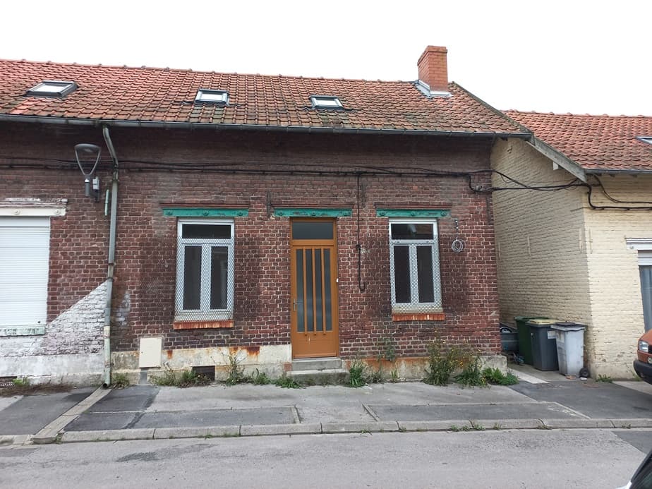 Maison de type HLM à rénover