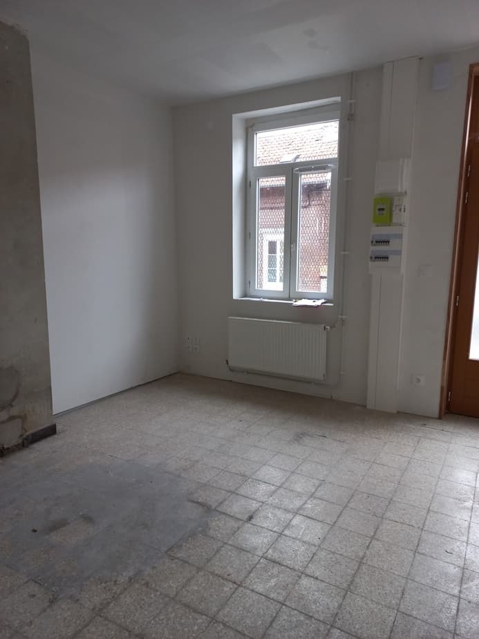 Maison de type HLM à rénover