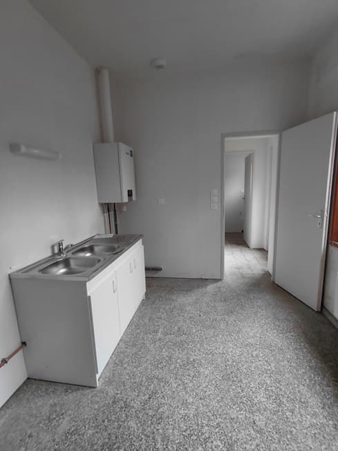 Maison de type HLM à rénover